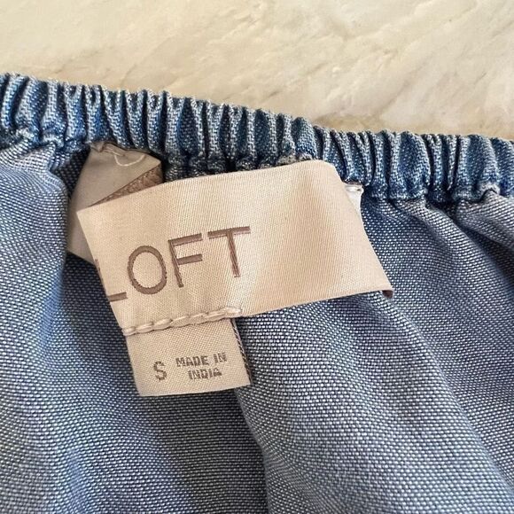 Loft chambray off shoulder blue blouse size S - Picture 4 of 7